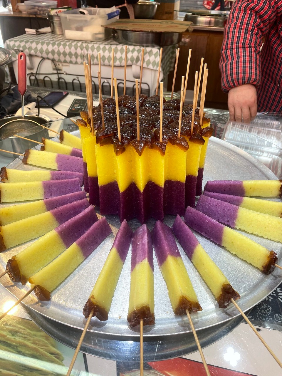 China - Xi'an - Streetfood usprobiere (so öppis wie Milchriis am Stängel)😋