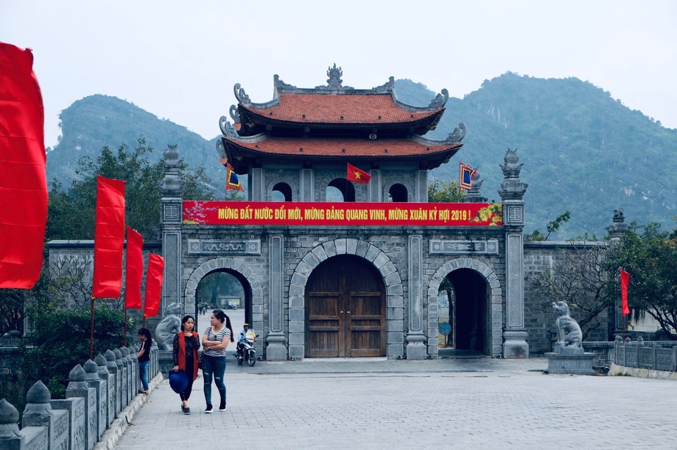 Vietnam - H. Hoa Lư - 