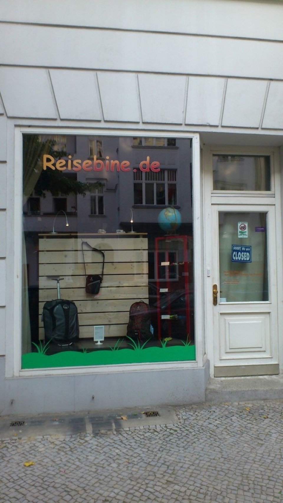 Deutschland - Berlin - Parkplatz der "Reisebine"