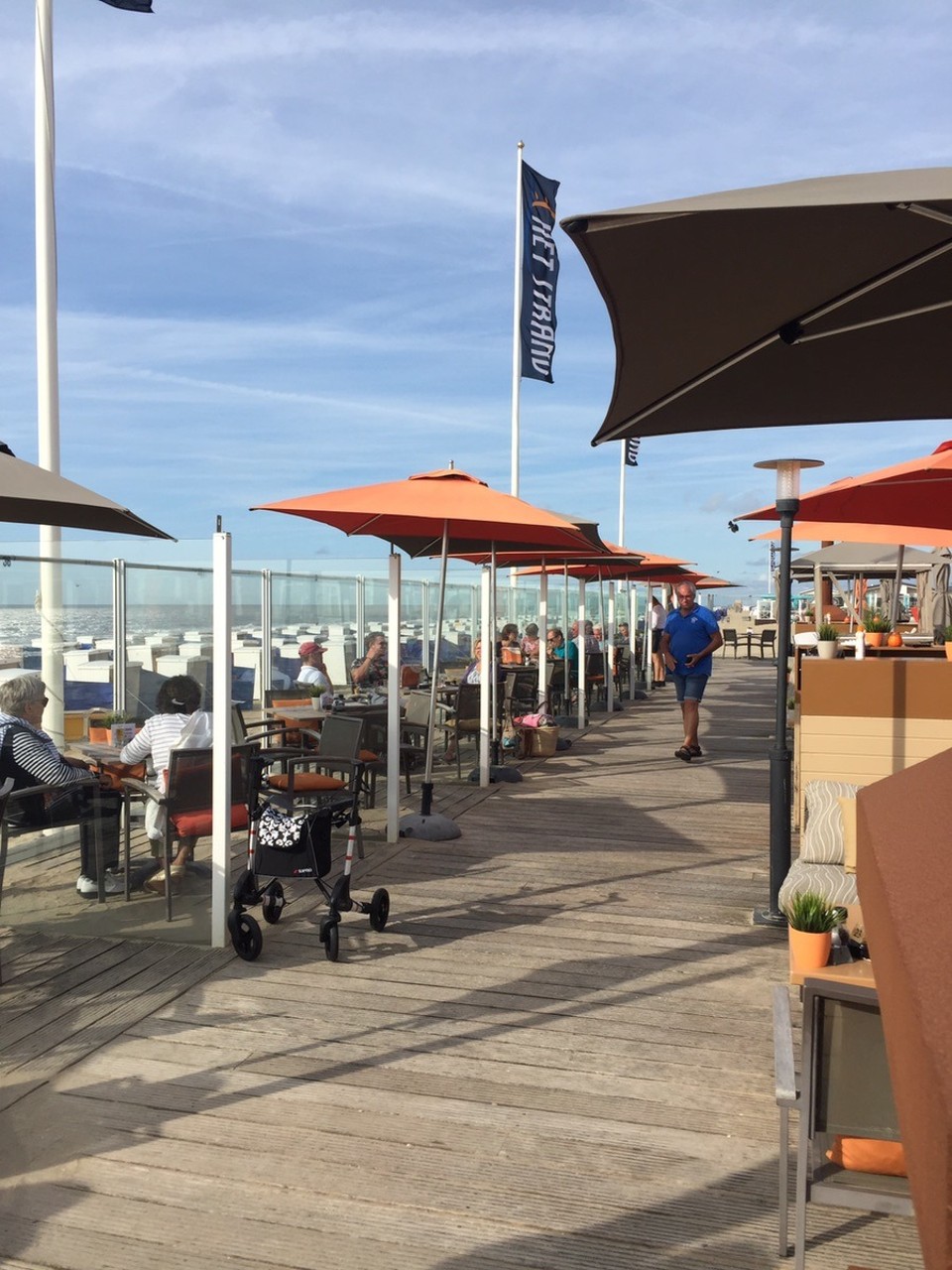  - Niederlande,  Kadwijk aan Zee - ...noch einen Latte Macchiato und lecker Apfelkuchen....muss sein....