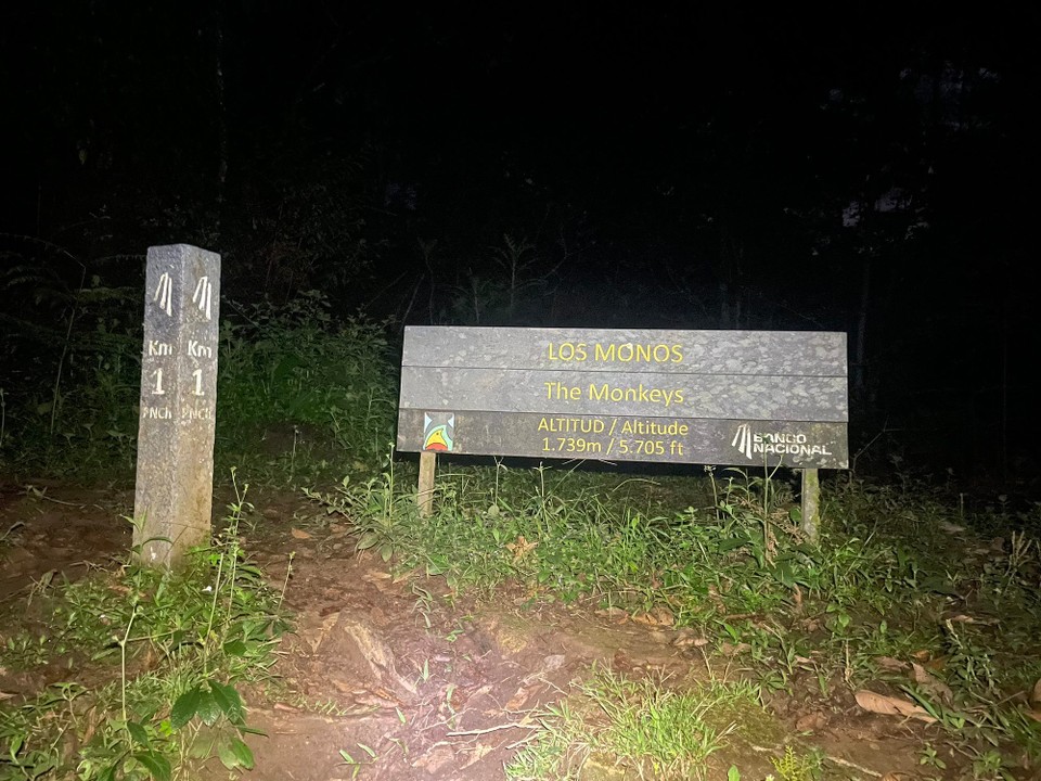 Costa Rica - Pérez Zeledón - Jeder erreichte Kilometer wird ausgeschrieben 🥾 