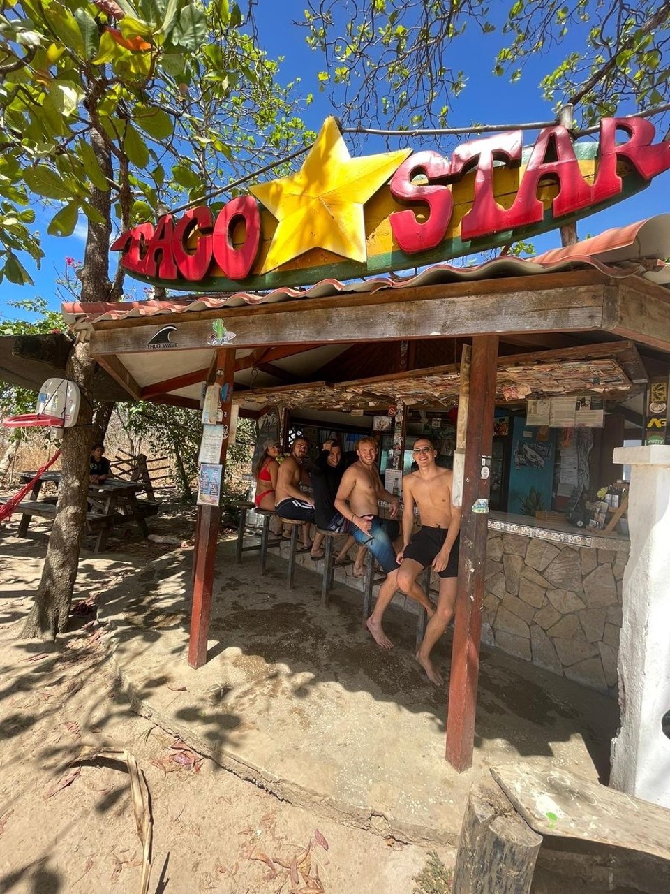 Costa Rica - Tamarindo - Das erste Mal Taco's gegessen! Die Amis waren geschockt..