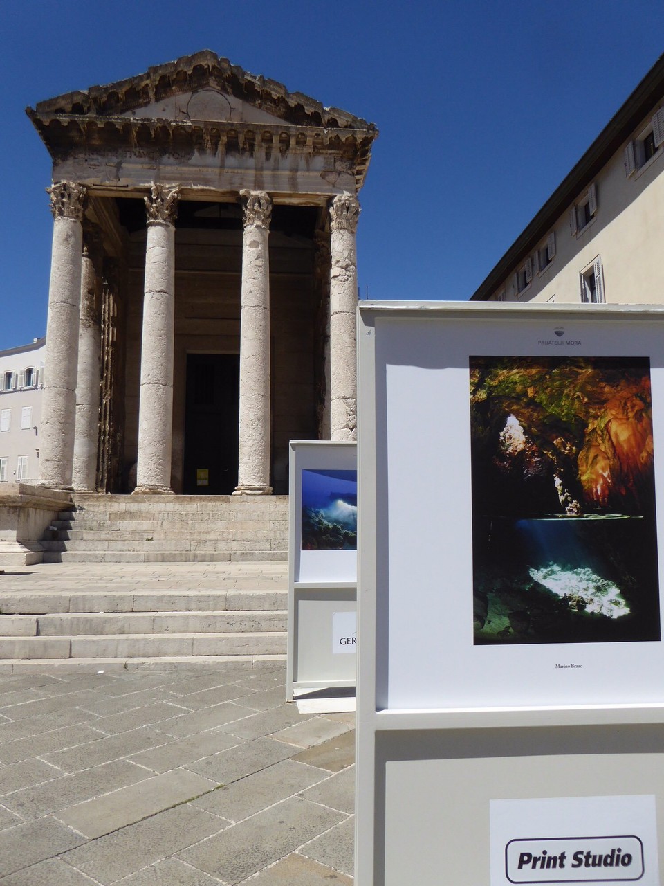 Kroatien - Medulin - Ein römisches Forum und die Fotoausstellung