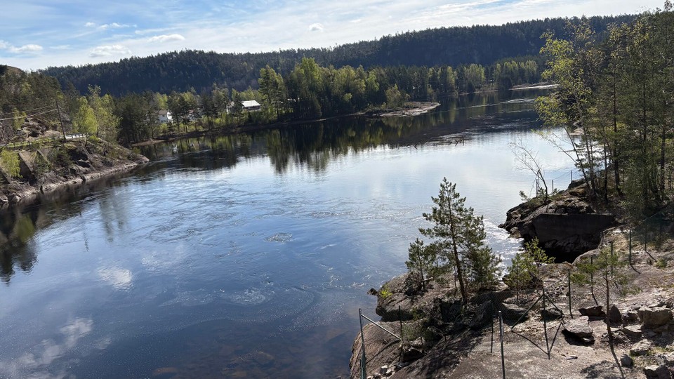 Norwegen - Arendal - Start unserer Wanderung am Fluss 