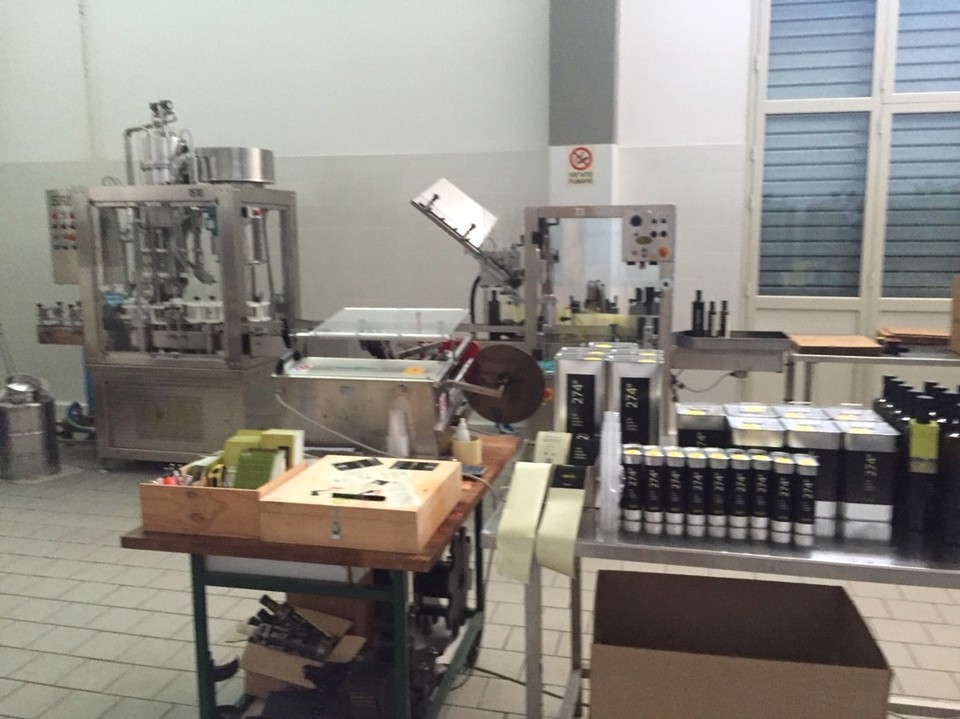 Italien - Spiaggia Sampieri - Abfüllanlage