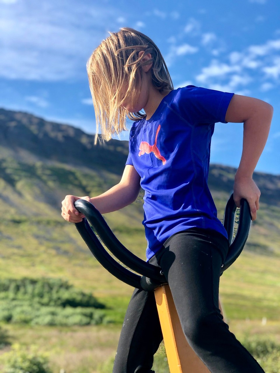Island - Súðavík - Ein wirklich schön gelegener Spielplatz... Mitten in den Fjorden...