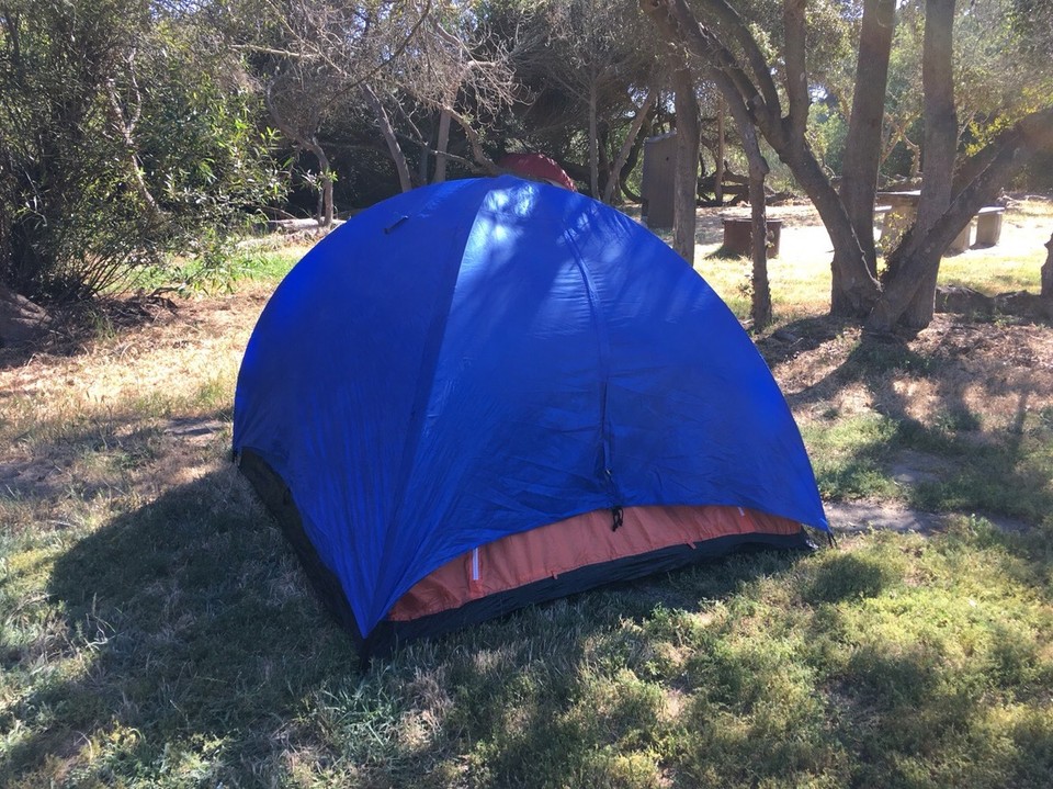 USA - Pismo Beach - Also das sieht doch nach einem guten Zelt aus, oder? Und das habe ich auch ganz alleine aufgestellt