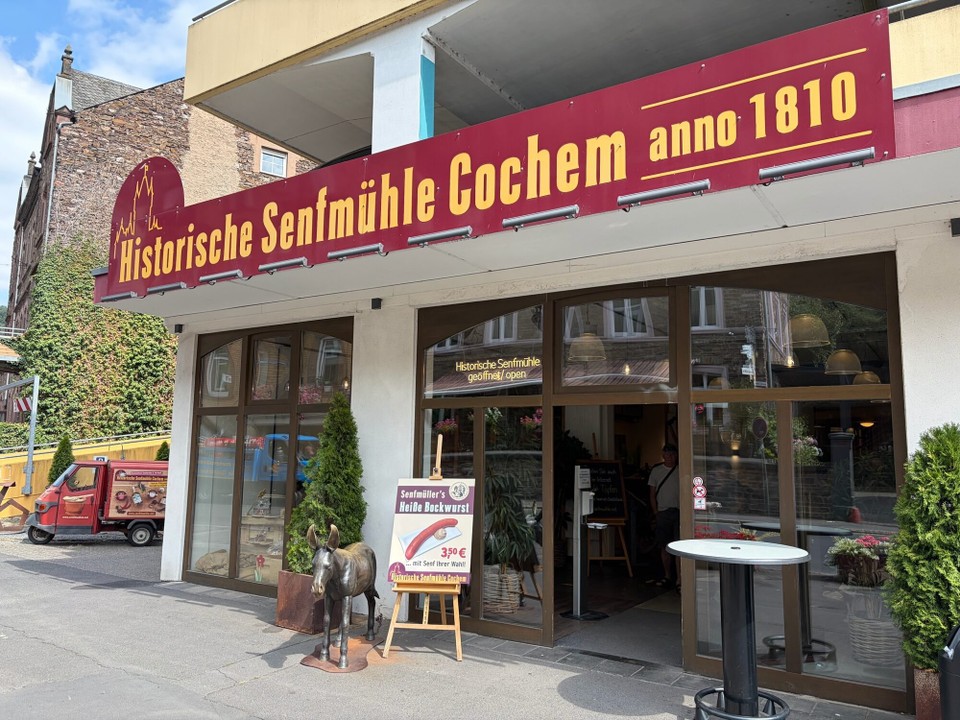 Deutschland - Cochem - Wieder in der Stadt angekommen, war ein Besuch in der historischen Senfmühle Pflicht.