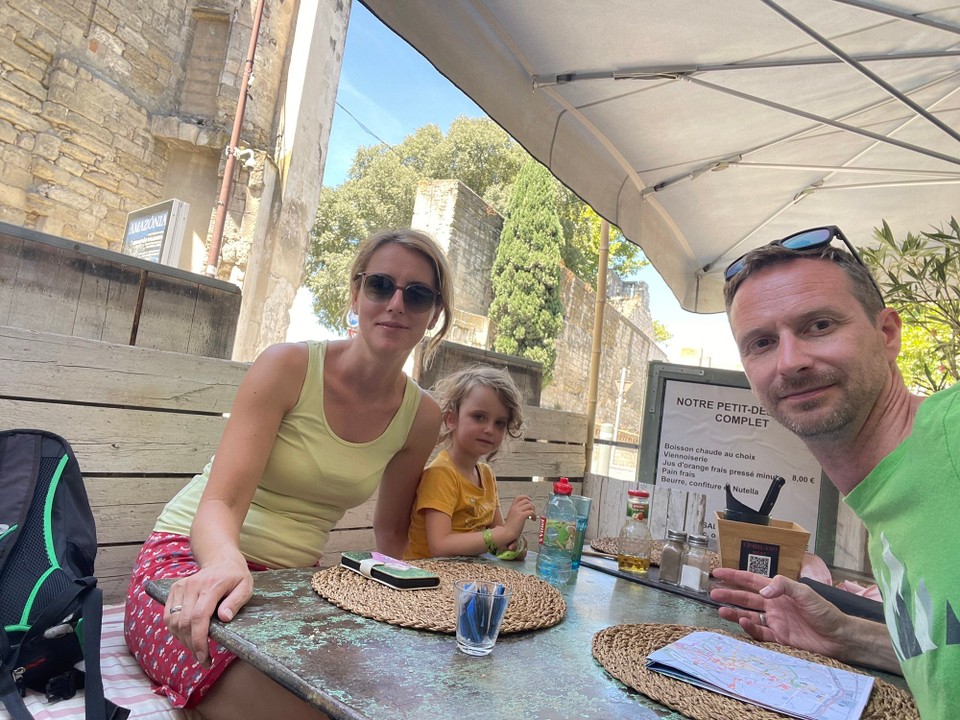 Frankreich - Avignon - Mittagessen in einem sehr schönen Restaurant! 