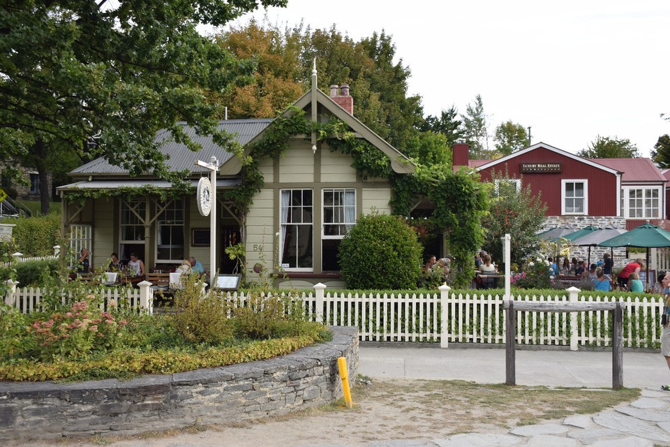 Neuseeland - Queenstown - ... viele Cafés und Kneipen ...
