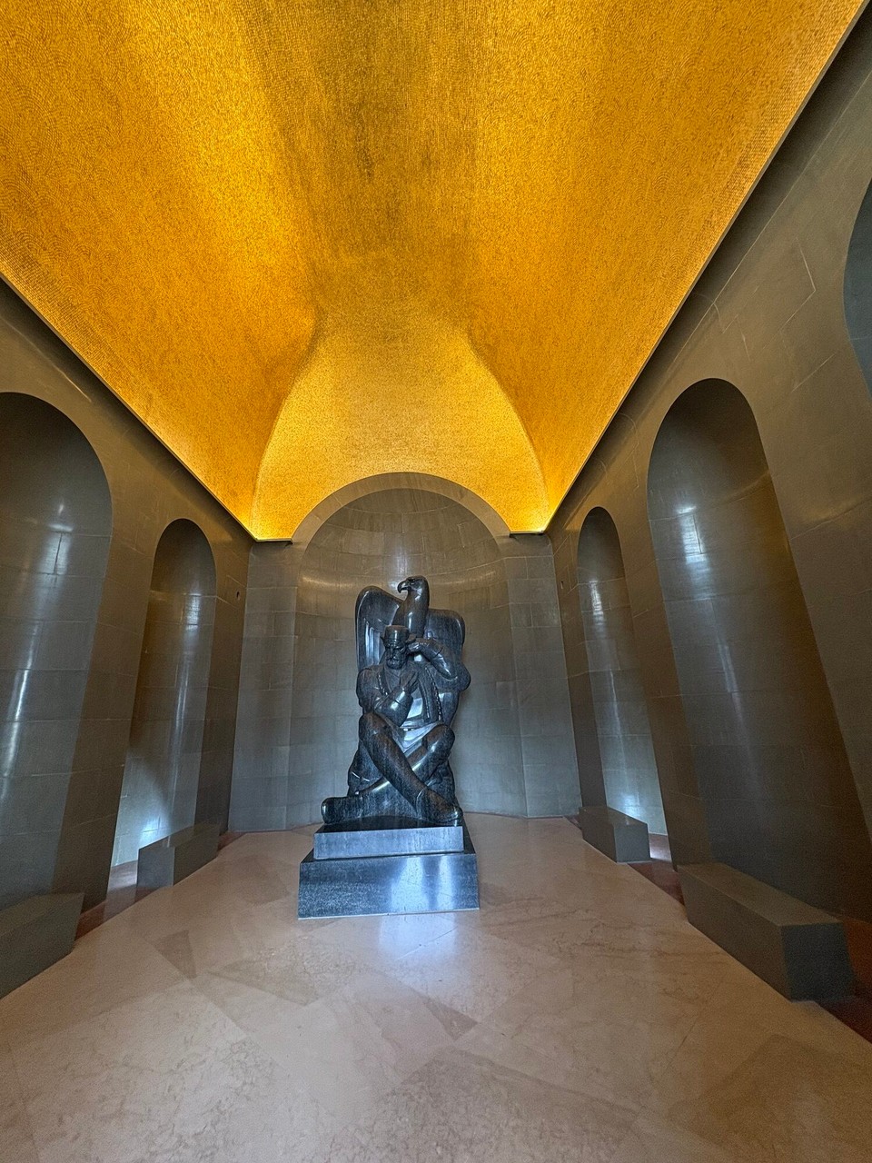 Montenegro - Cetinje - Mausoleum mit…