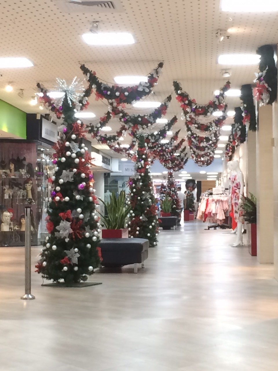 Australia - Fitzroy - Christmas decor in one of the arcades in CBD. 