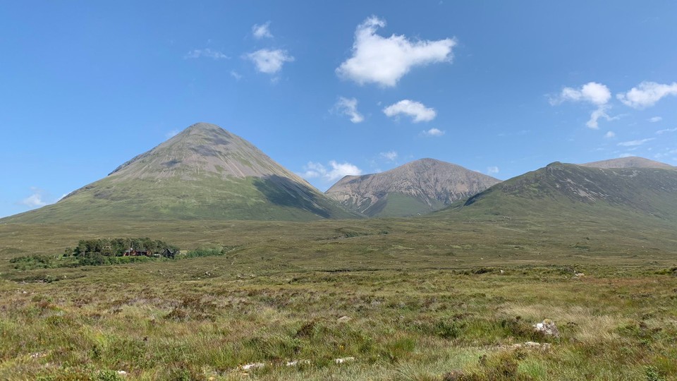 Vereinigtes Königreich - Kyle - Oschtküschte vor Isle of Skye ir Nechi vo Sconser. 