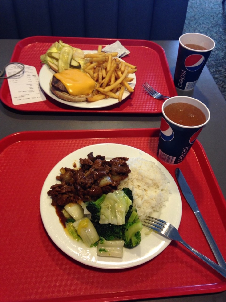 Canada - Icefield Campground - Cheeseburger en mongolian beef, baby!