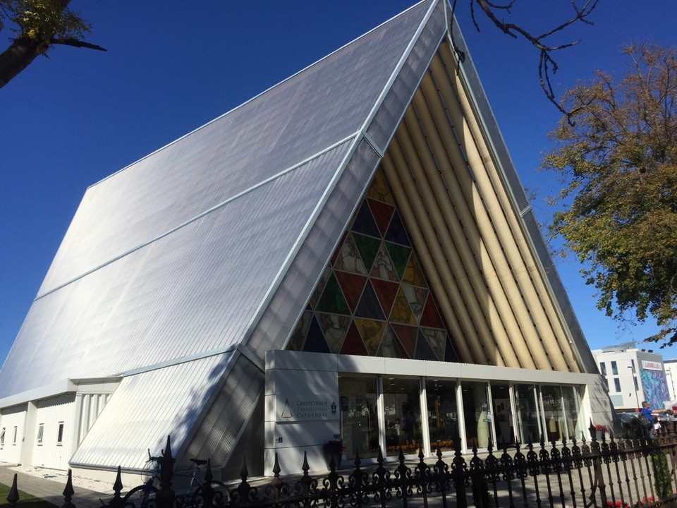 Neuseeland - Christchurch - Neuerbaute, presbyterianische Kirche in einer erdbebensicheren Architektur 