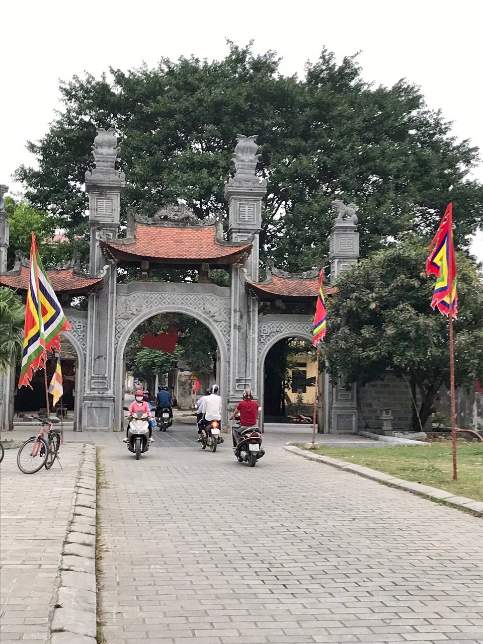 Vietnam - H. Hoa Lư - 