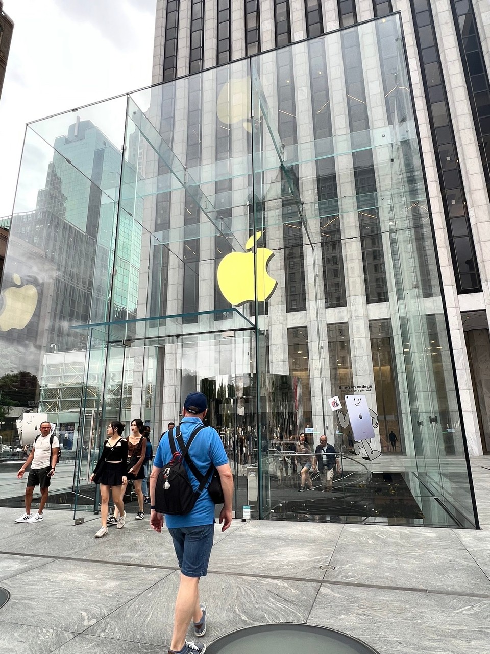 Vereinigte Staaten - New York - Apple an der 5th Avenue