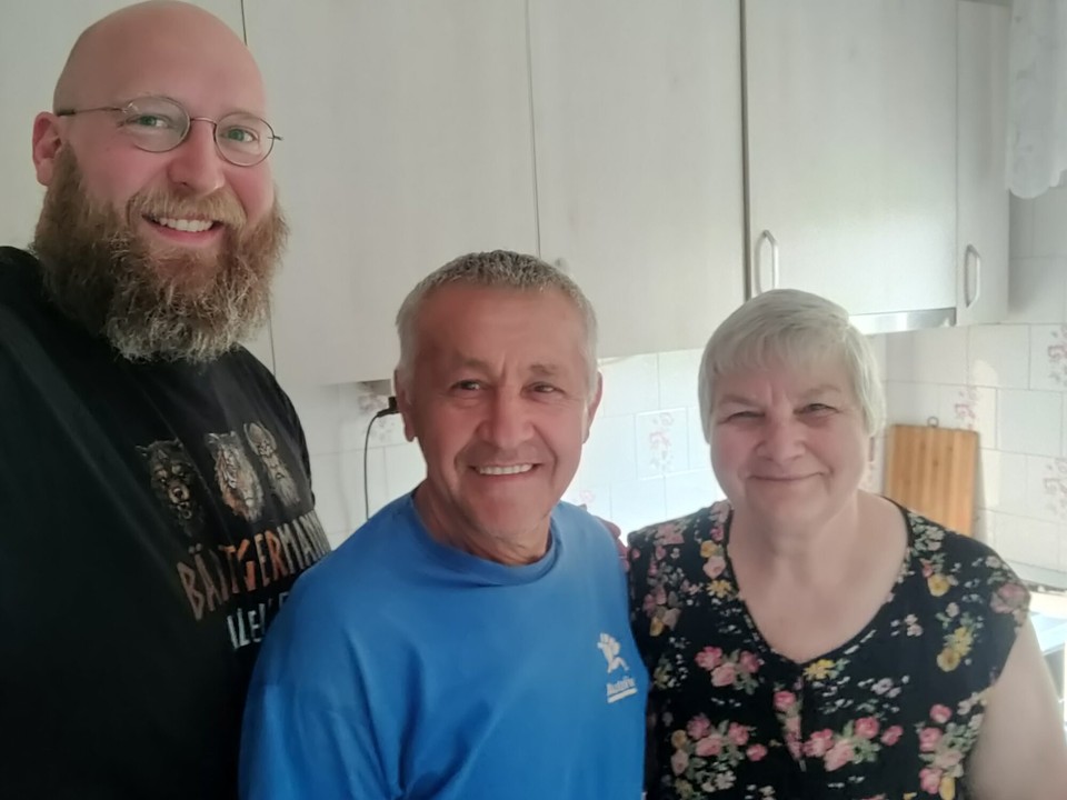 Rumänien - Arad - Der freundliche Samariter Cornel und seine Liebe Frau Rodica 