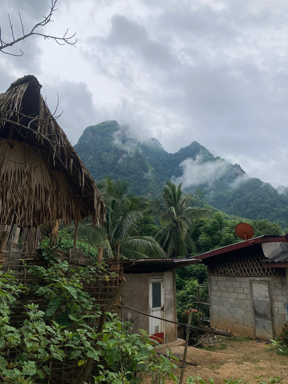 Laos - Ngoi - Ausflugsziel 🤓