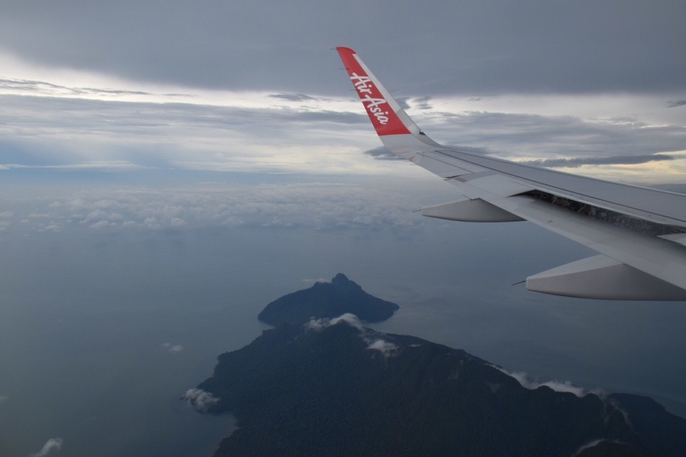 Malaysia - Kuching - Mit 1 Stunde Verspätung ging es heute Mittag nach Borneo.