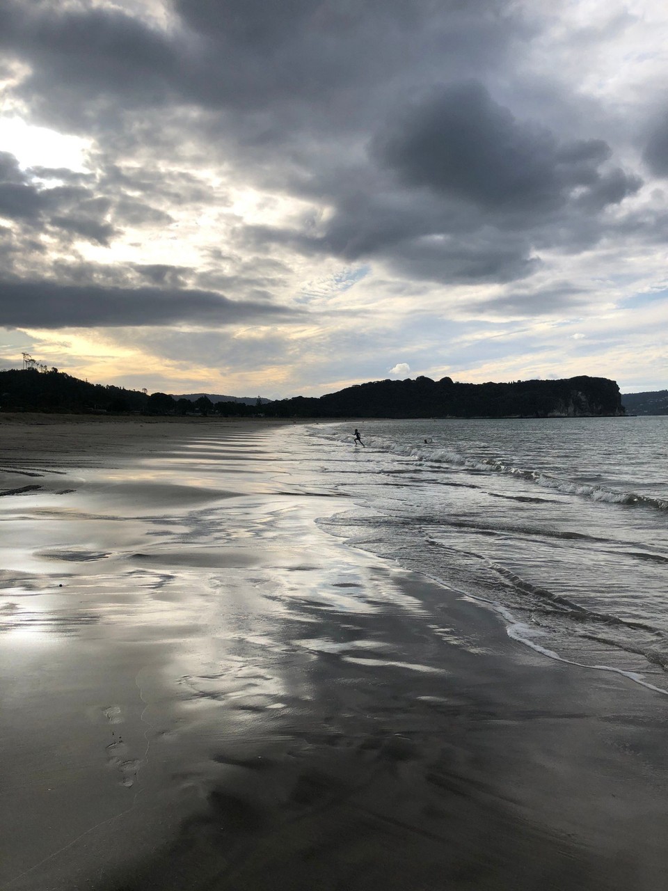 Neuseeland - Cooks Beach - Abendstimmung am Strand von Cooks Beach