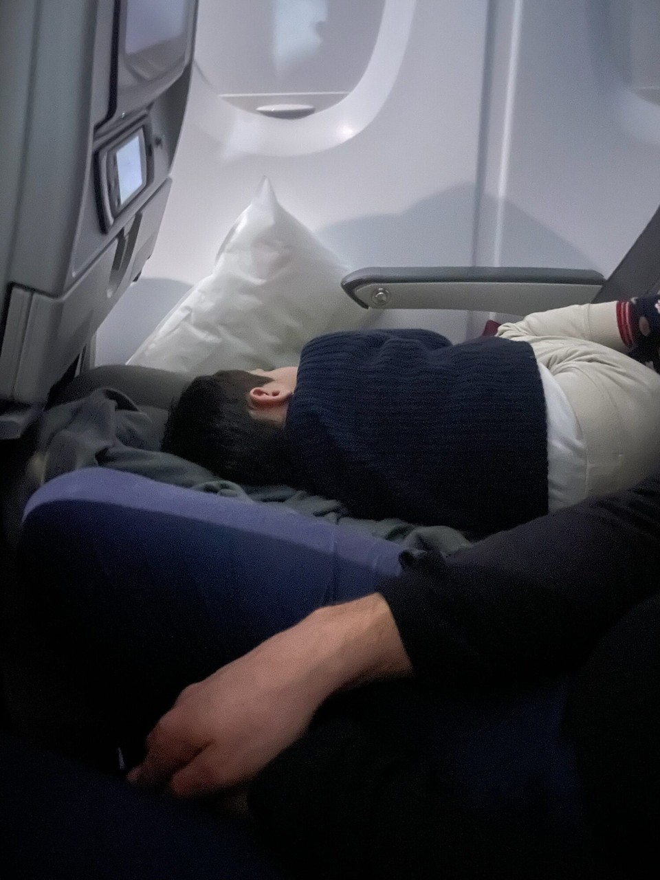 Australien - Perth Airport - Der Flug selber verlief unspektakulär und wurde viel zum Schlafen genutzt.