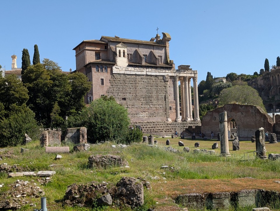 Italien - Rom - Tempel des Antonius Pius und der Faustina