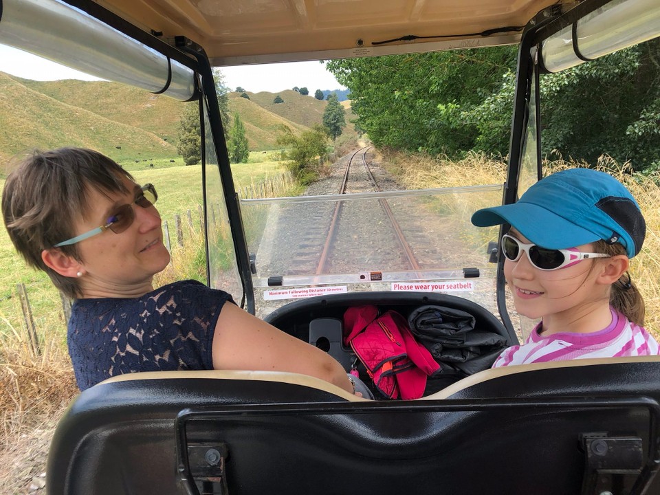 Neuseeland - Matiere - Meine Mama und ich sind auf dem Rückweg vorne gesessen. 