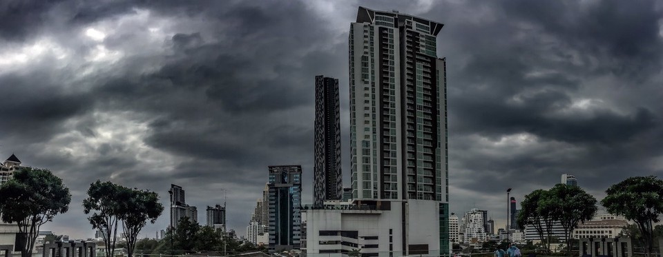  - Bangkok - Und wieder extremes Glück mit dem Wetter.
Bangkok ohne Sonne wirkt wie Norbert Hofer nach der Wahl.
Aber für die Vorbereitungstour durch die Stadt eigentlich ideal.