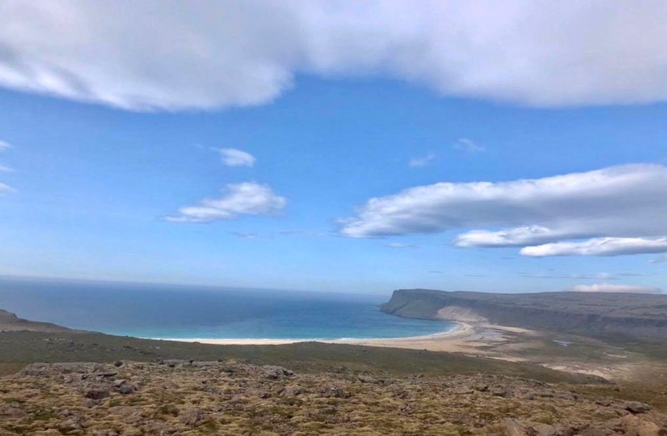 Island - Vesturbyggð - So... 🥰👍 Danke, Alex. Hier stand noch ein Strommasten im Weg, den Alex mit Fotoshop entfernt hat…