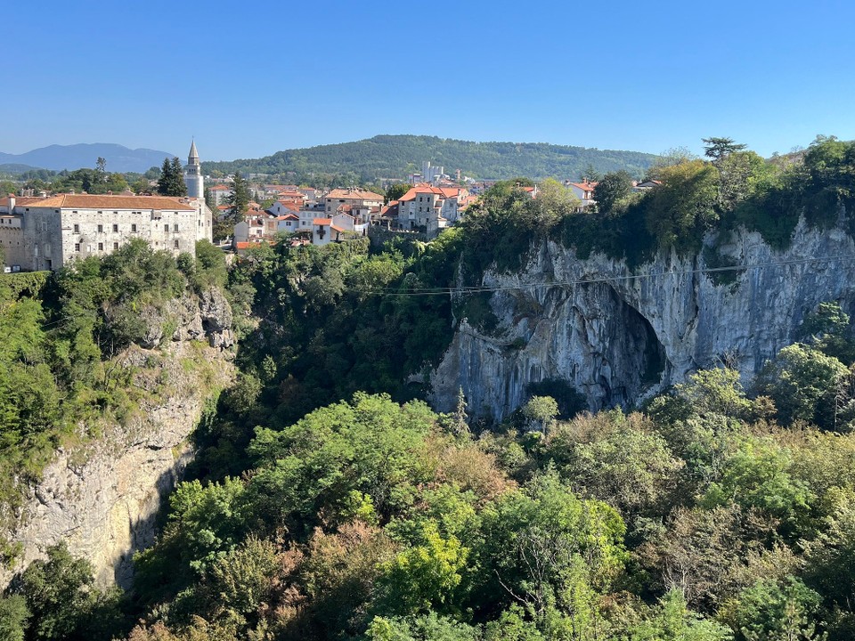 Kroatien - Pazin - Pazin Schlucht 2 Zipline Strecken 
