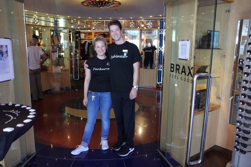  -  - Shopping- Center