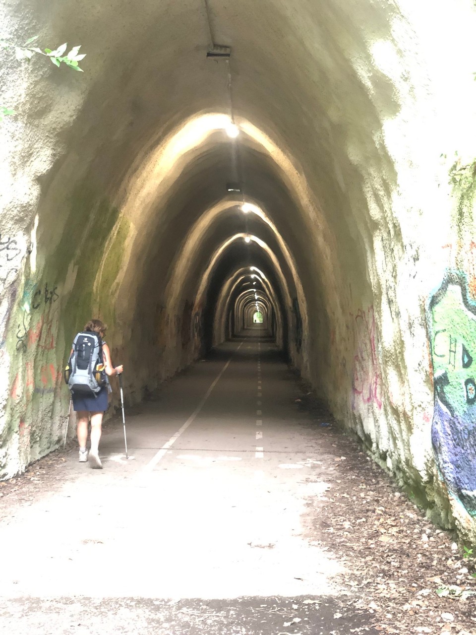 Spanien - Laredo - 400 m Tunnel durch den Berg. Sehr pilgerfreundlich