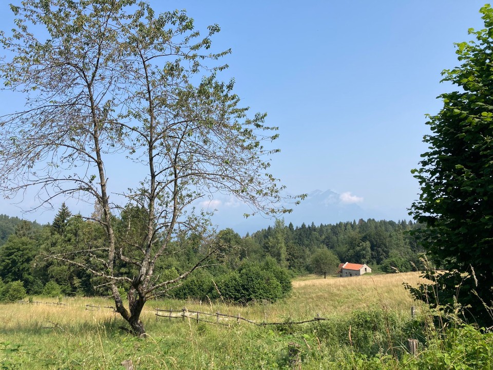 Ort bestimmen … -  - Die Dolomiten verschwinden im Dunst 