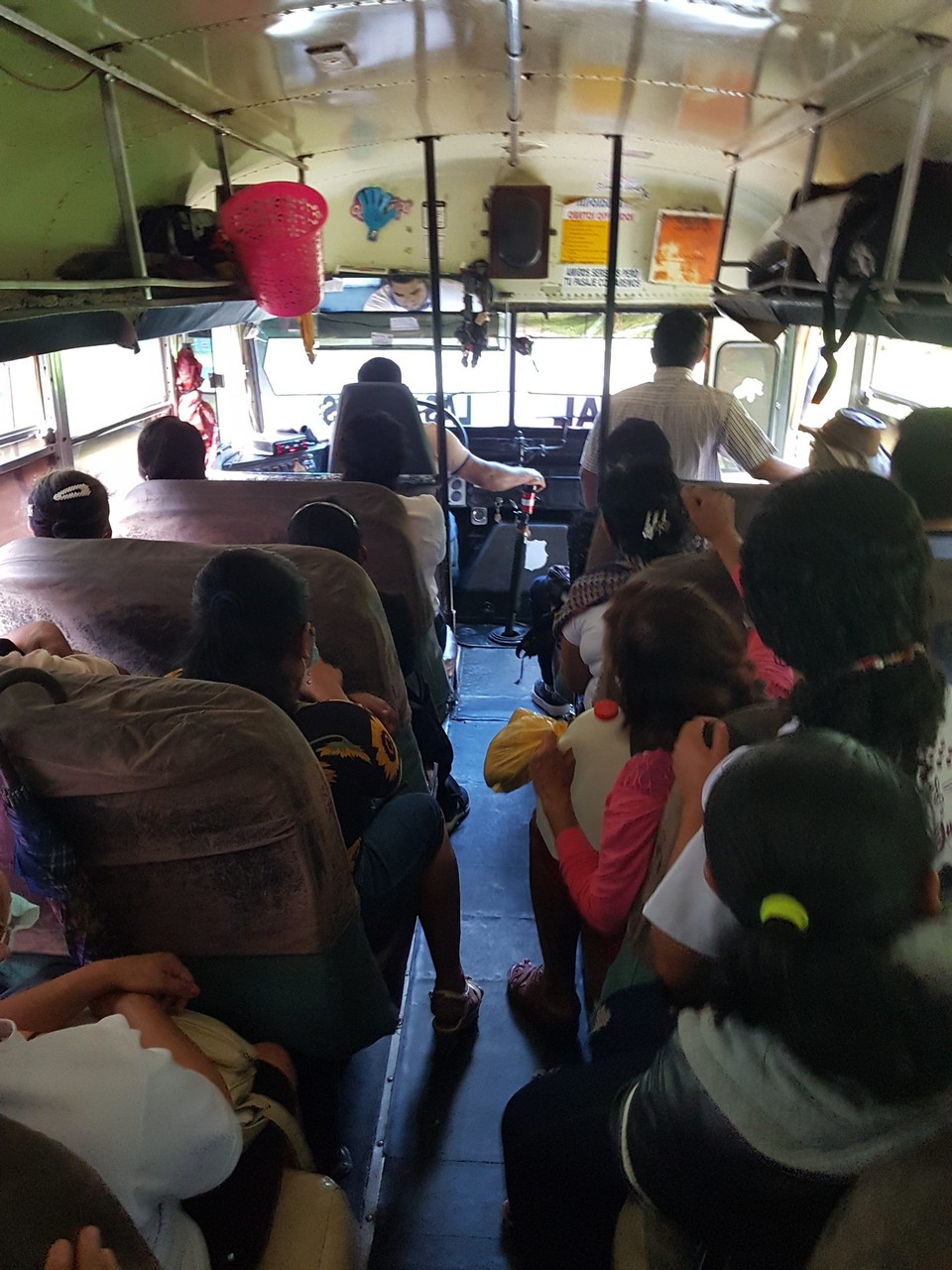 Nicaragua - Dipilto - En el autobus par Ocotal - die Busfahrten sind ein Erlebnis für sich!