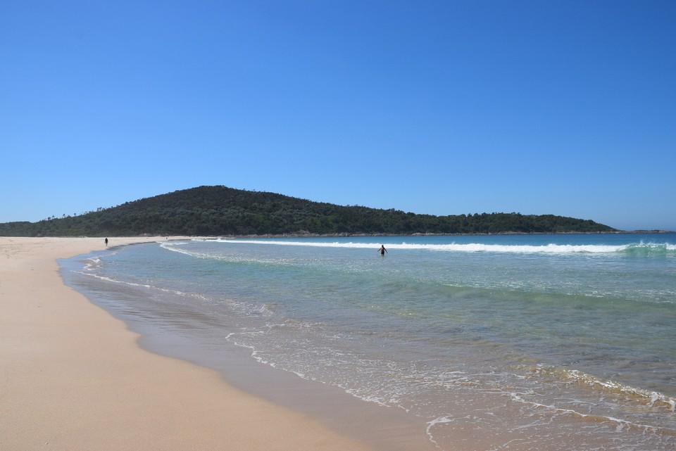 Australien - Port Stephens - Der auslaufende Strand von FIngal Bay - wenn man ein bisschen weiter nach links schaut...