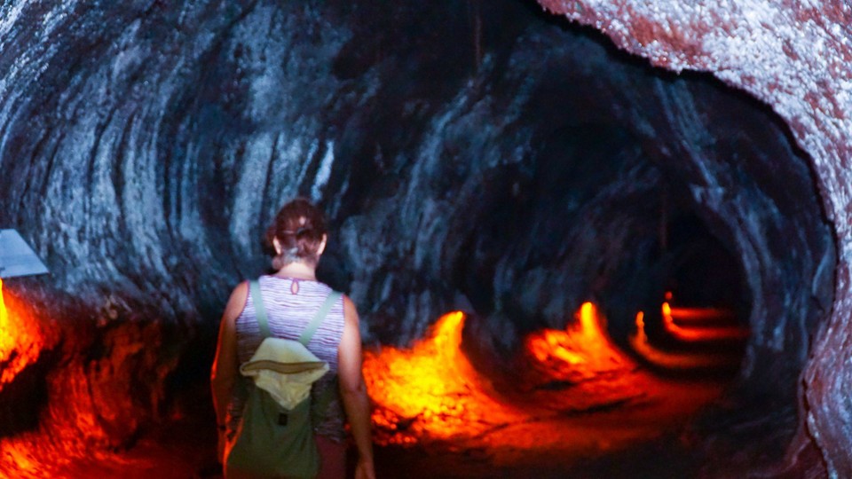 USA - Pahala - Diese Höhle wurde von Lava geschaffen