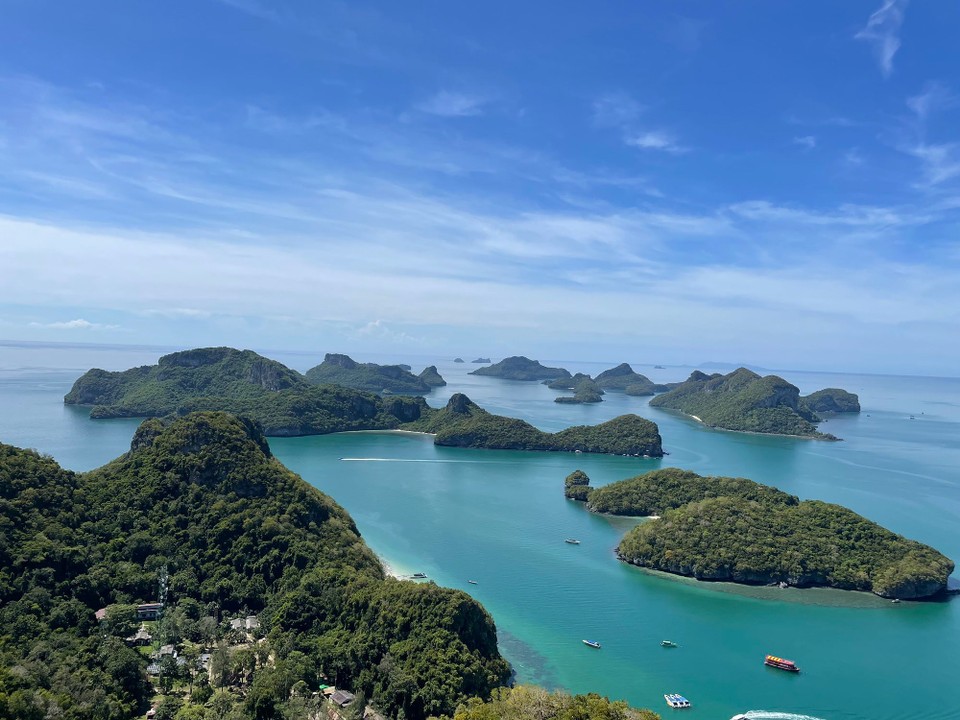 Thailand - Koh Samui - Ein tolles Foto dank Mami. Sie hat es bis auf die Spitze des Berges geschafft ⛰️