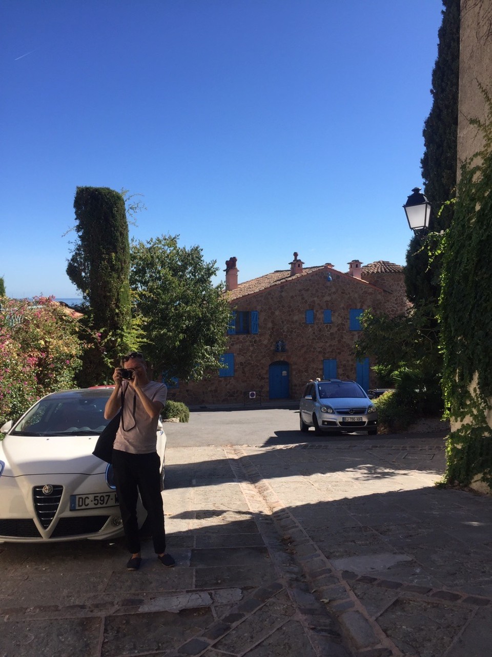  - Frankreich, Grimaud, Das Dorf auf dem Berg - schnell noch ein Bild für Tripmii :D