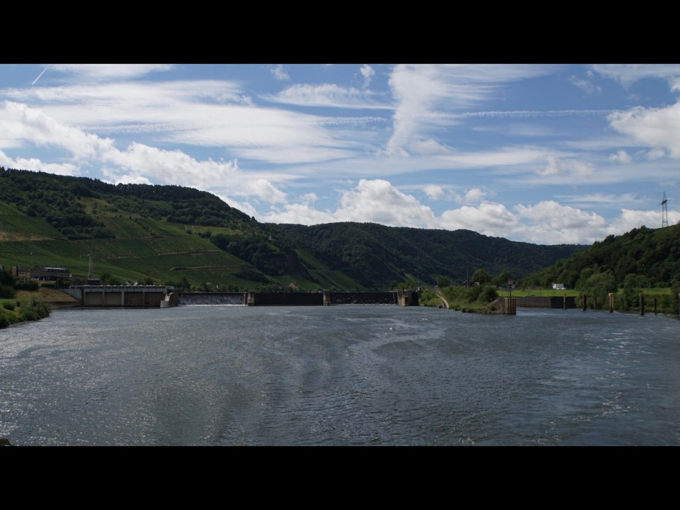 Deutschland - Bernkastel-Kues - Und Staustufe (12 in Deutschland)