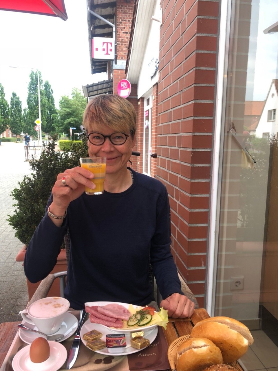 Deutschland - Wilster - Nicole wird warm