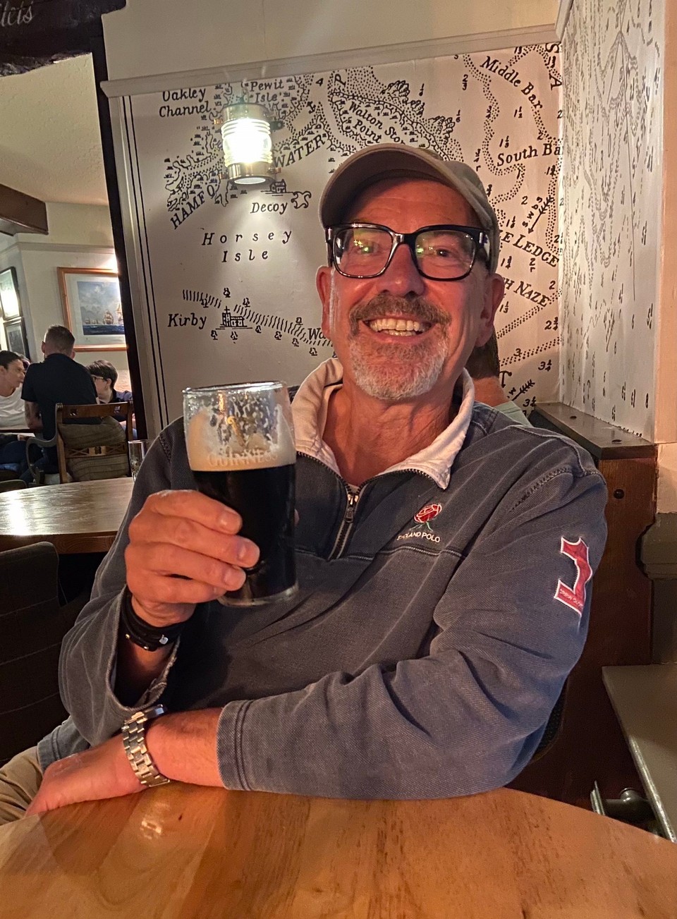 United Kingdom - Walton On The Naze - …and pint. Fortunately a dry evening, but walking back to Avalon the heavens opened, and within 5 minutes we were soaked, as was our bed; we’d foolishly left the hatches open!