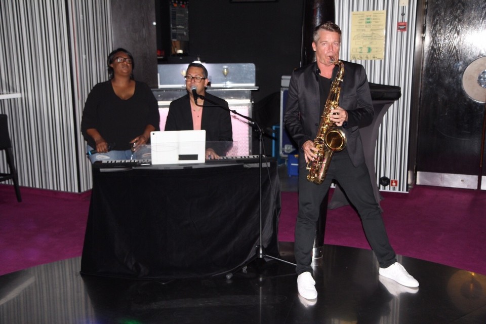  -  - Und Toddi der perfekte Saxofonist