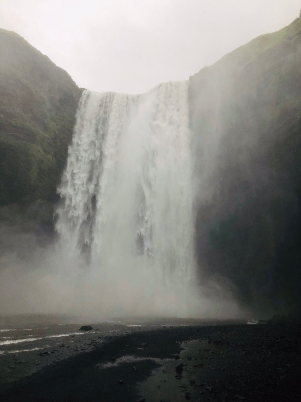 Island - Rangárþing eystra - Krass, wenn man noch mehr Dusche möchte, kein Problem. Mir reicht es hier von der Nähe aber absolut 😳 