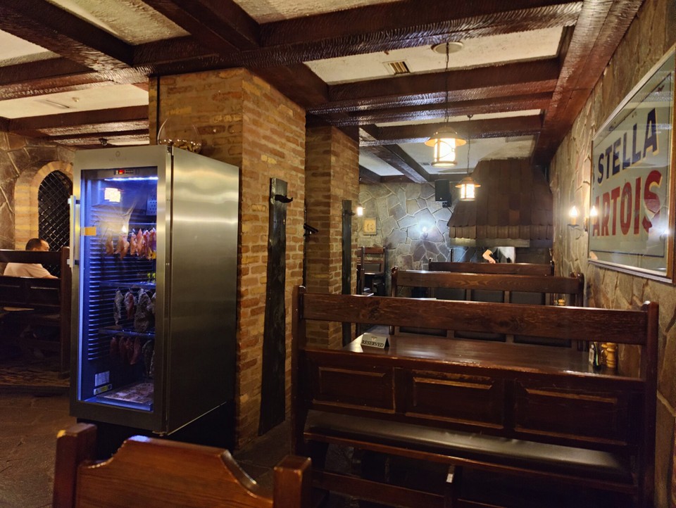 Kasachstan - Abai - Das ist das Lokal, was an eine deutsche Bierstube erinnert 