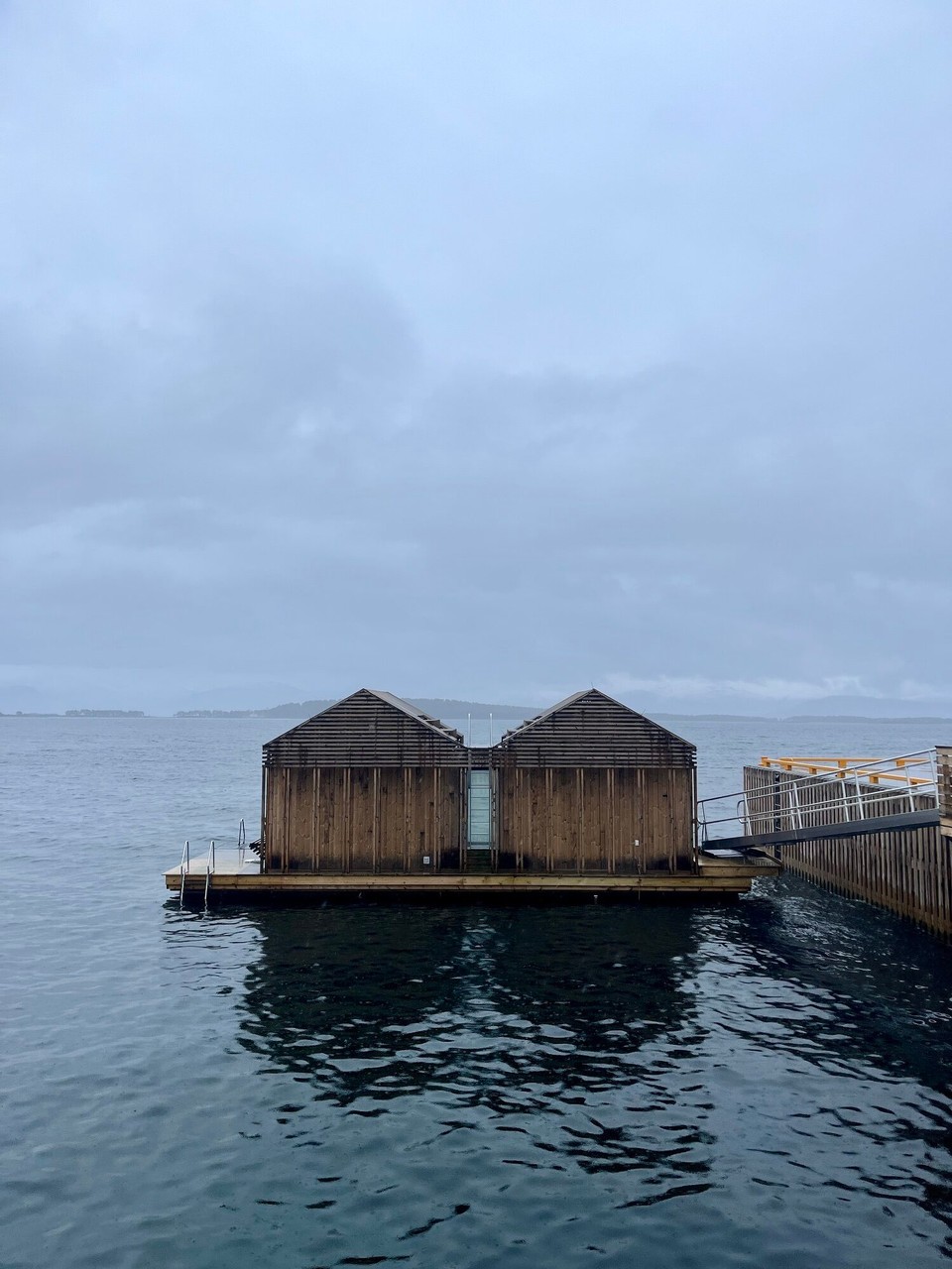 Norwegen - Molde - Floating Sauna