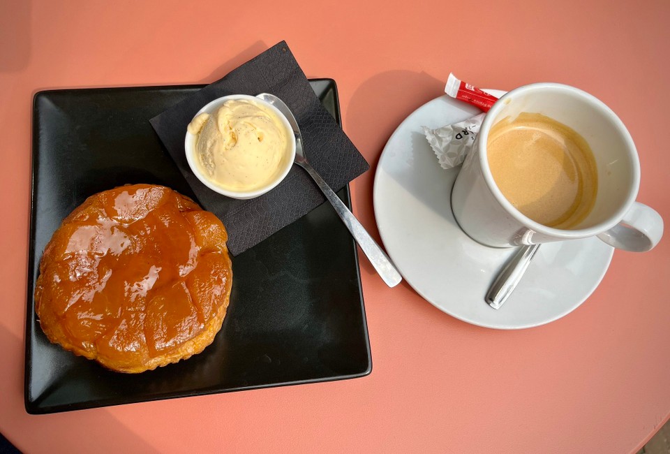 Frankreich - Veulettes-sur-Mer - Hausgemachte Tarte au Pomme Tatin - Soooooo fein! Mmmmhhhh…!