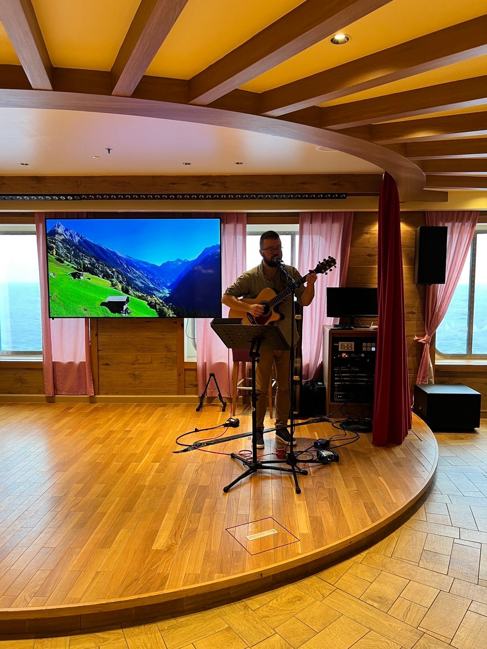  -  - Musikalische Untermalung beim Clubtreffen