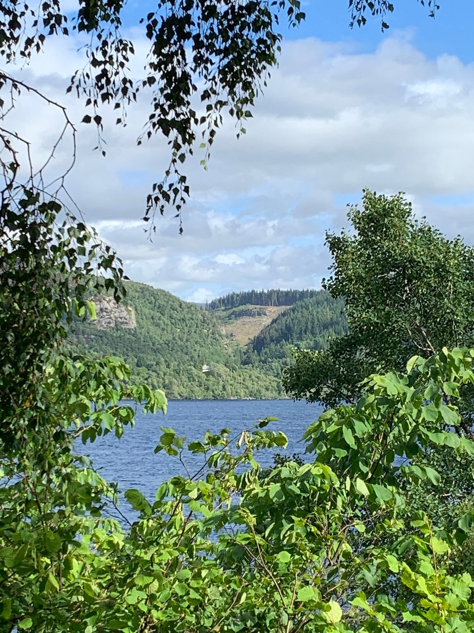 Vereinigtes Königreich - Inverness - Üses Hüsli vor angere Seesite