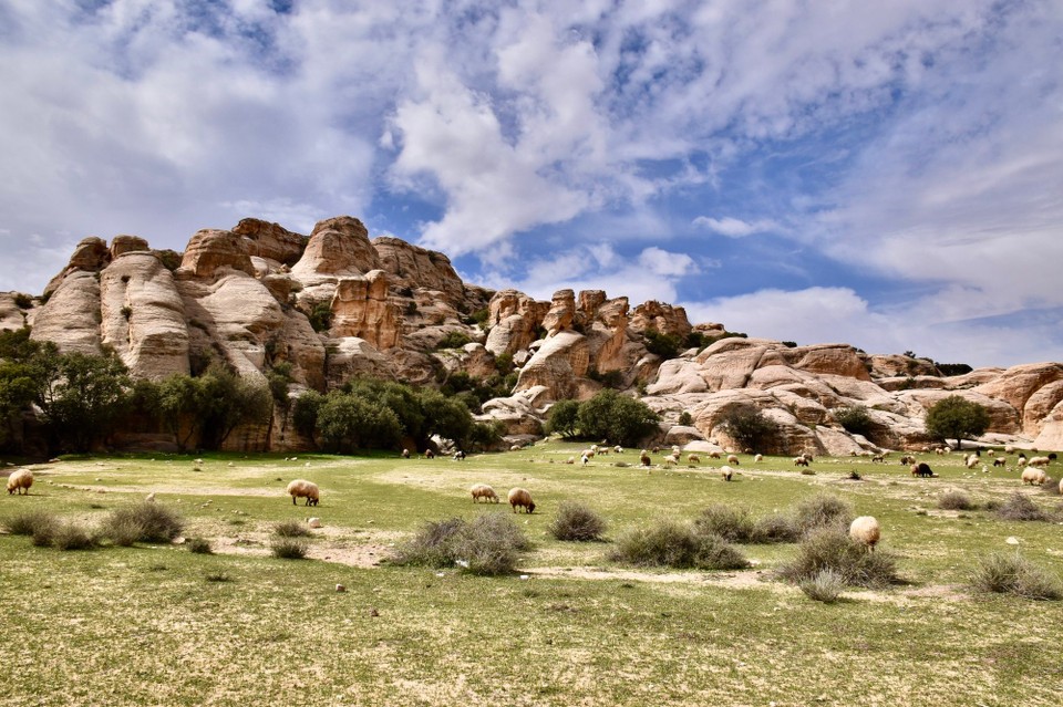 Jordanien - Wadi Musa - Nach einer kalten Nacht begann unsere Wanderung. Erst waren wir noch etwas skeptisch.